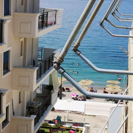 Comfortable Beachfront Apartment 路特奇 外观 照片